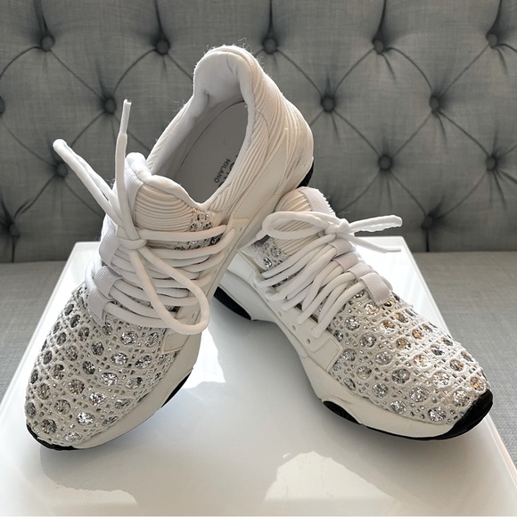 Vivorosa Shoes - EUC Embellished Sneakers White/Silver Size 8-8.5